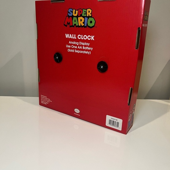 NEW 10" Mario & Luigi Wall Clock - New in Box - from Nintendo - Picture 3 of 3